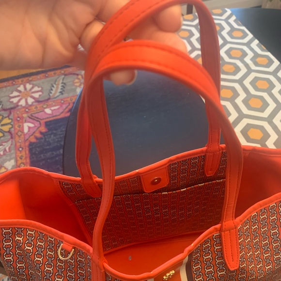 Tory Burch Red and Blue Tote Bag - Picture 4 of 9